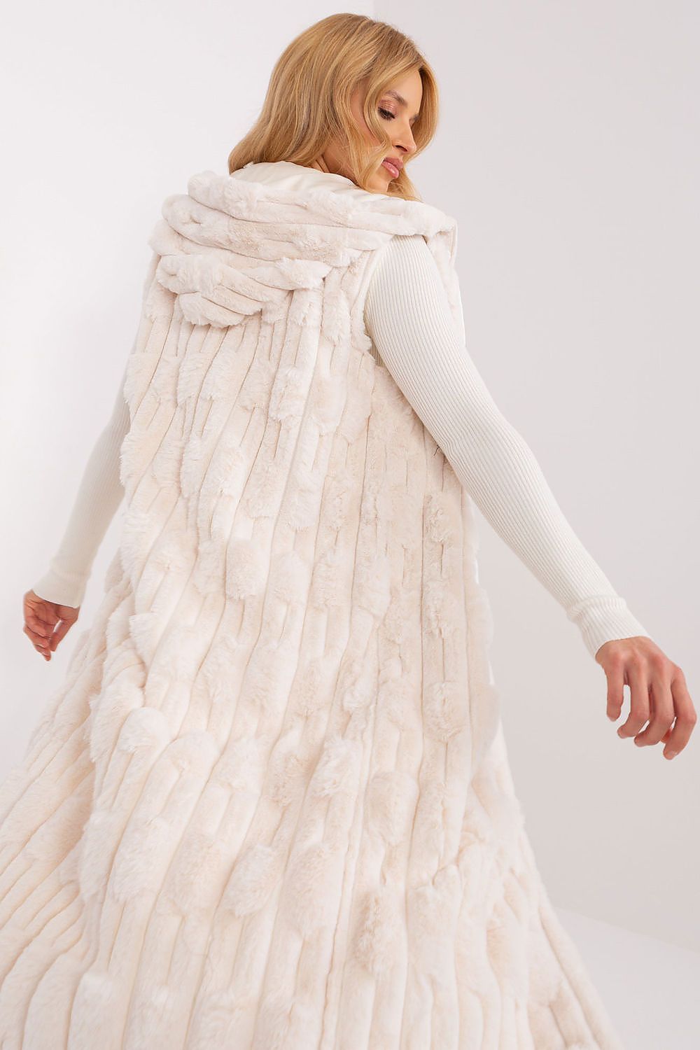  vest model 190867 AT 