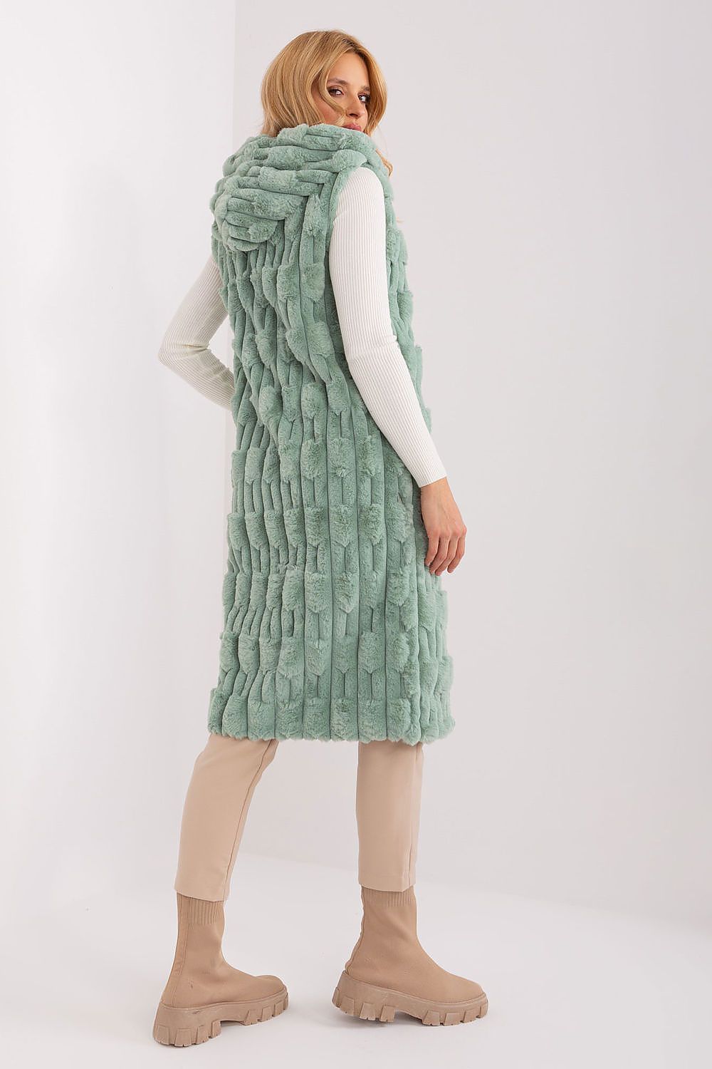  vest model 190869 AT 