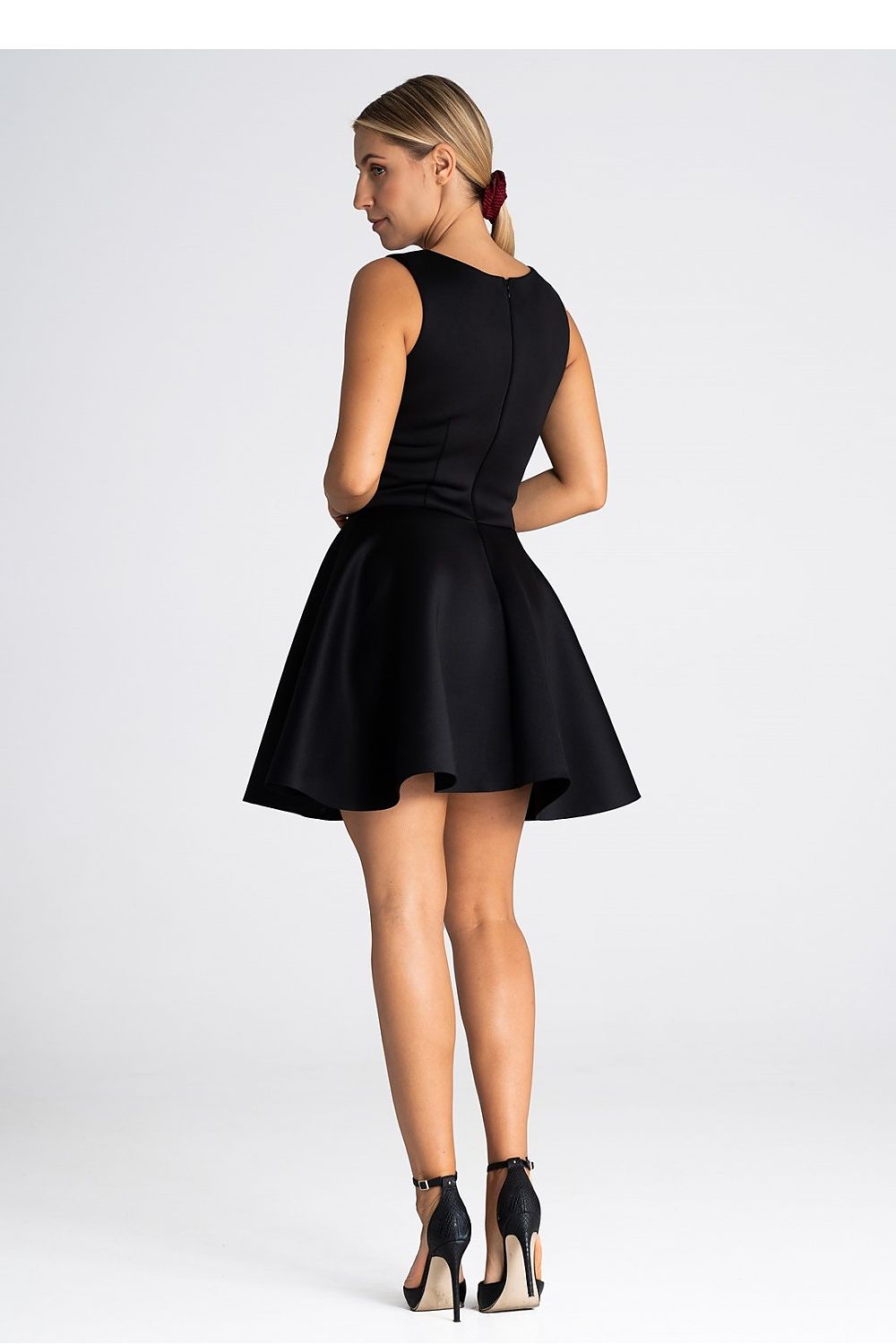  Formele jurk model 190924 Figl 