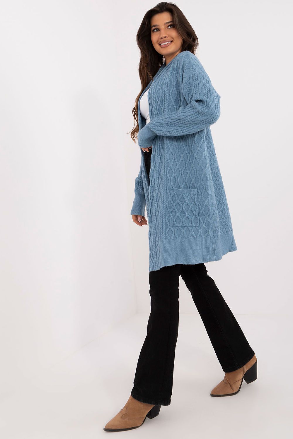  cardigan model 199520 AT 