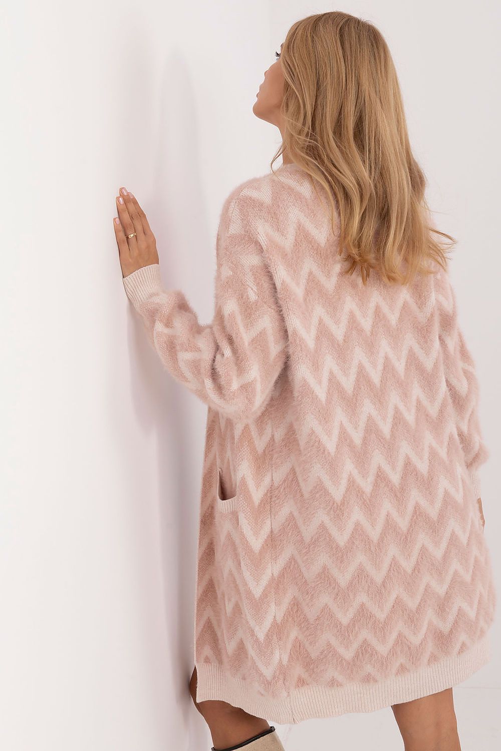  cardigan model 199545 AT 