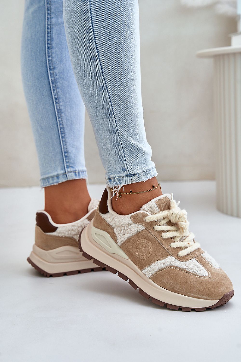  Sportchoenen op een platform model 201706 Step in style 