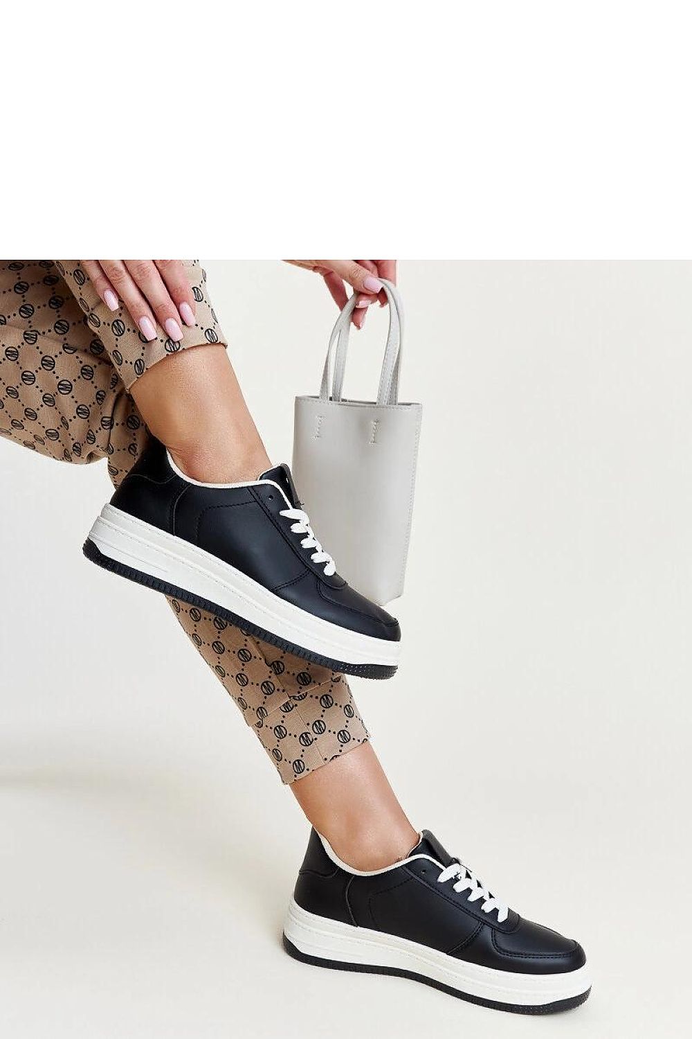  Sportchoenen op een platform model 207402 Solea 