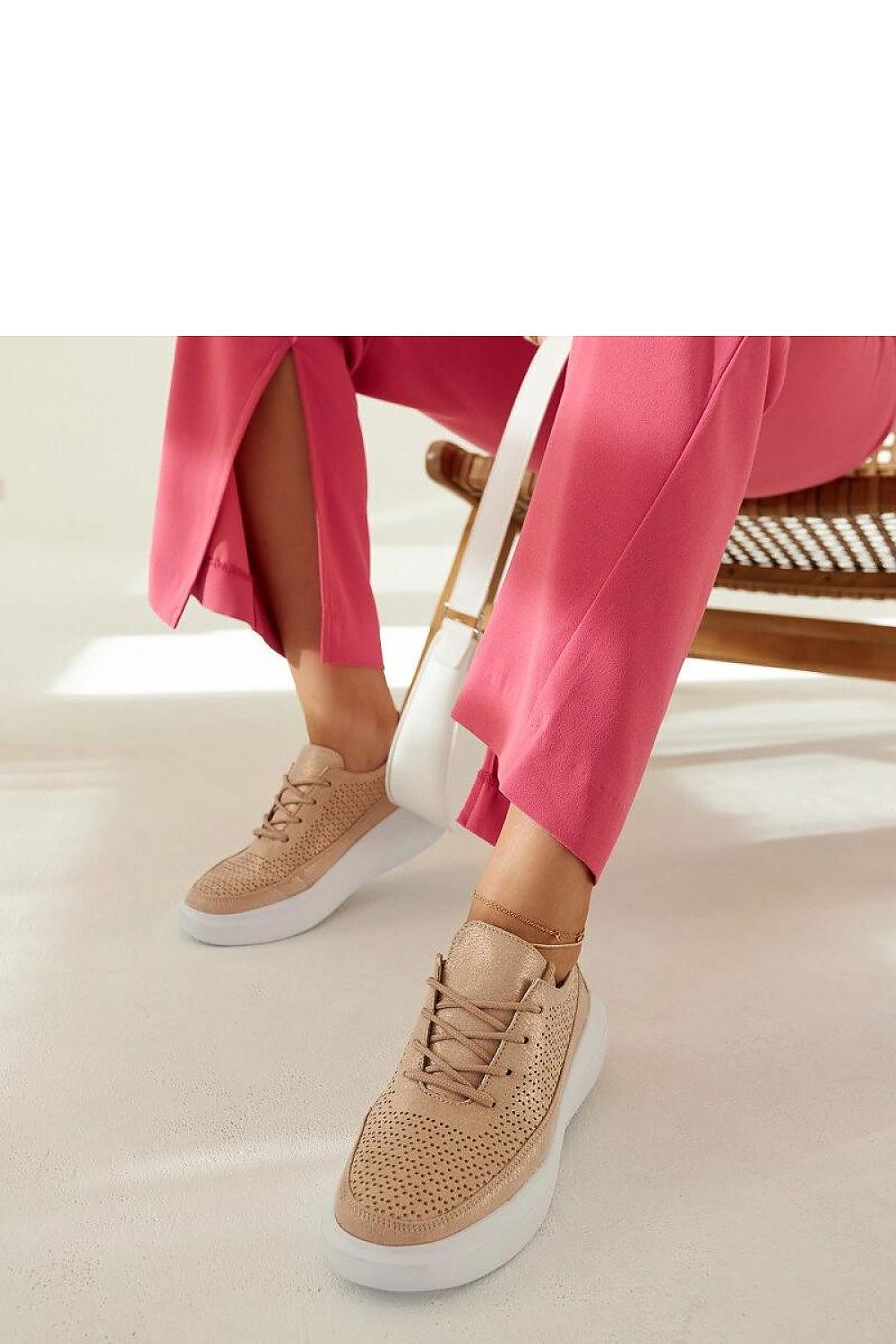  Sportchoenen op een platform model 207539 Solea 