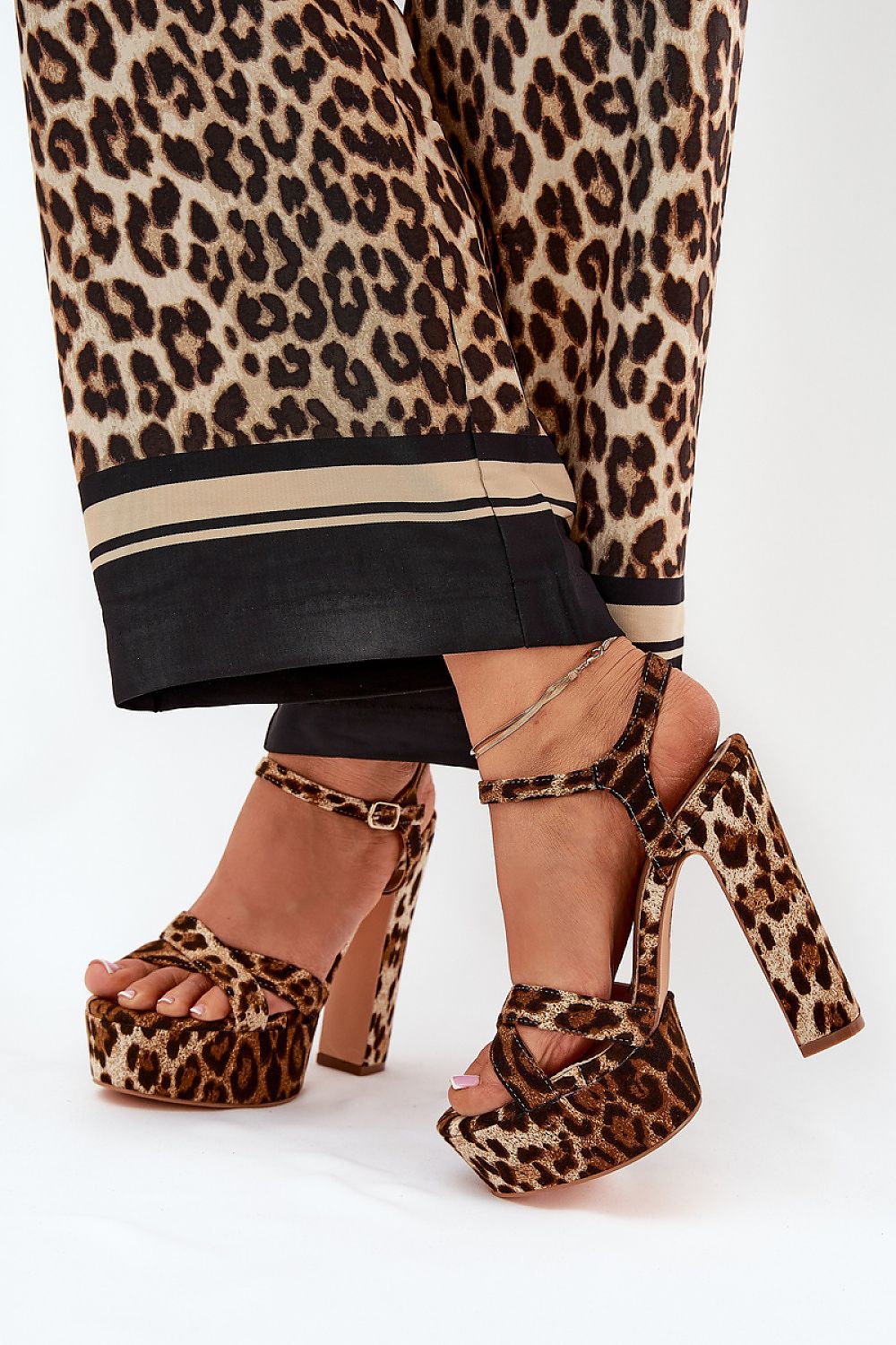 sandalen op hak model 210804 Step in style 