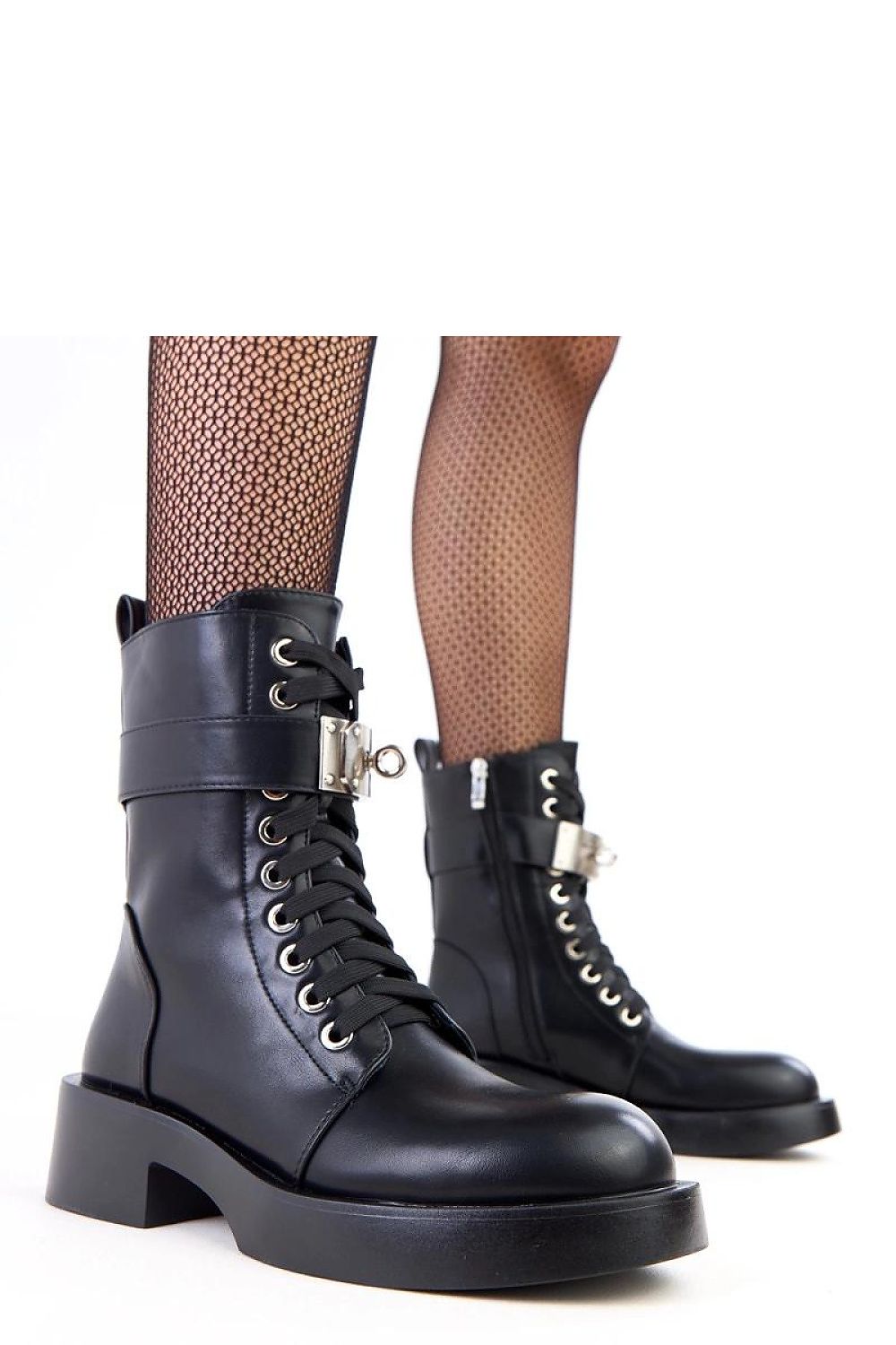  Laarsjes model 218818 Solea 