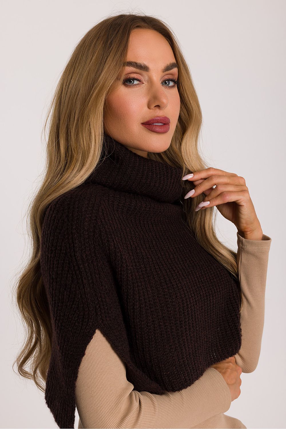  Loop Shawl model 219561 Moe 