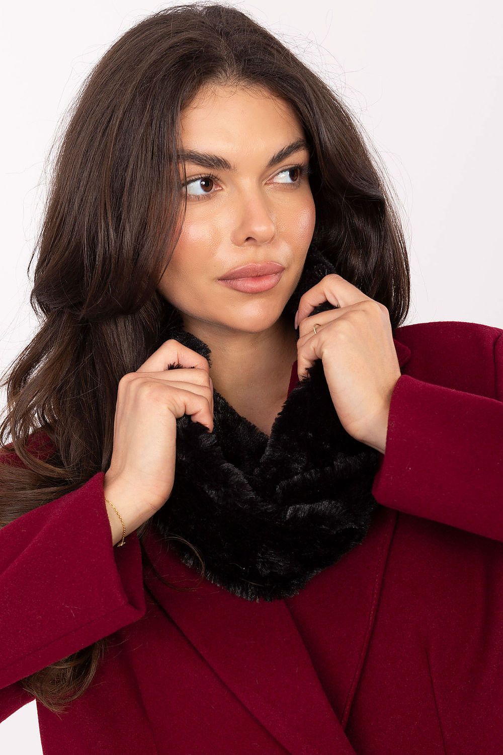  Loop Shawl model 219609 AT 