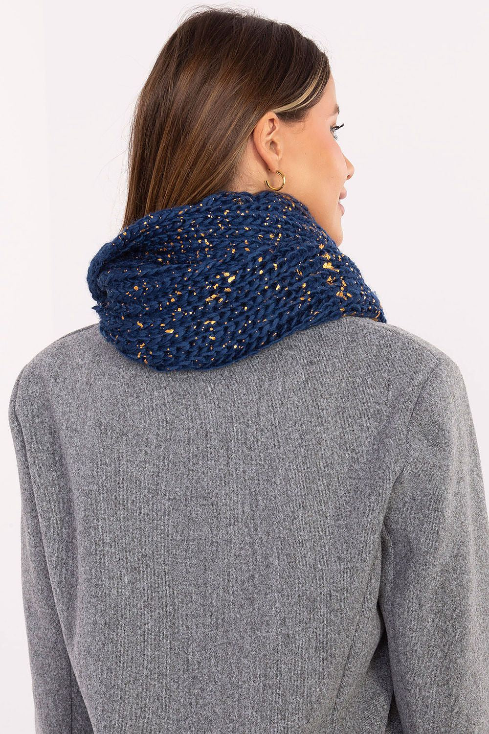  Loop Shawl model 220378 AT 