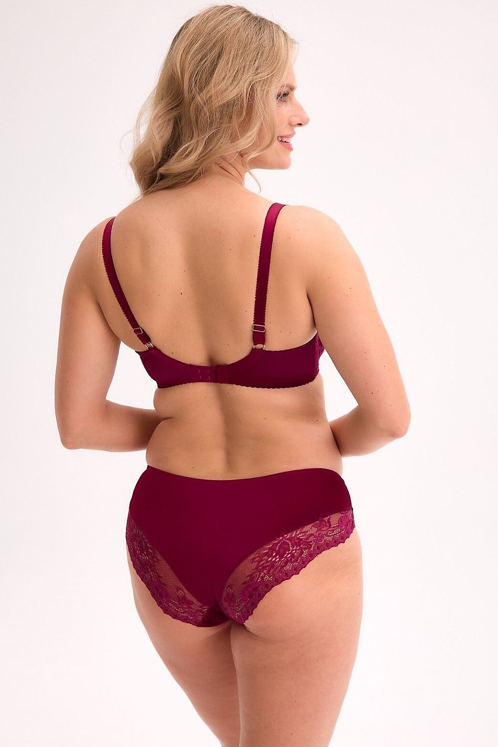  Slip model 221783 Gaia 