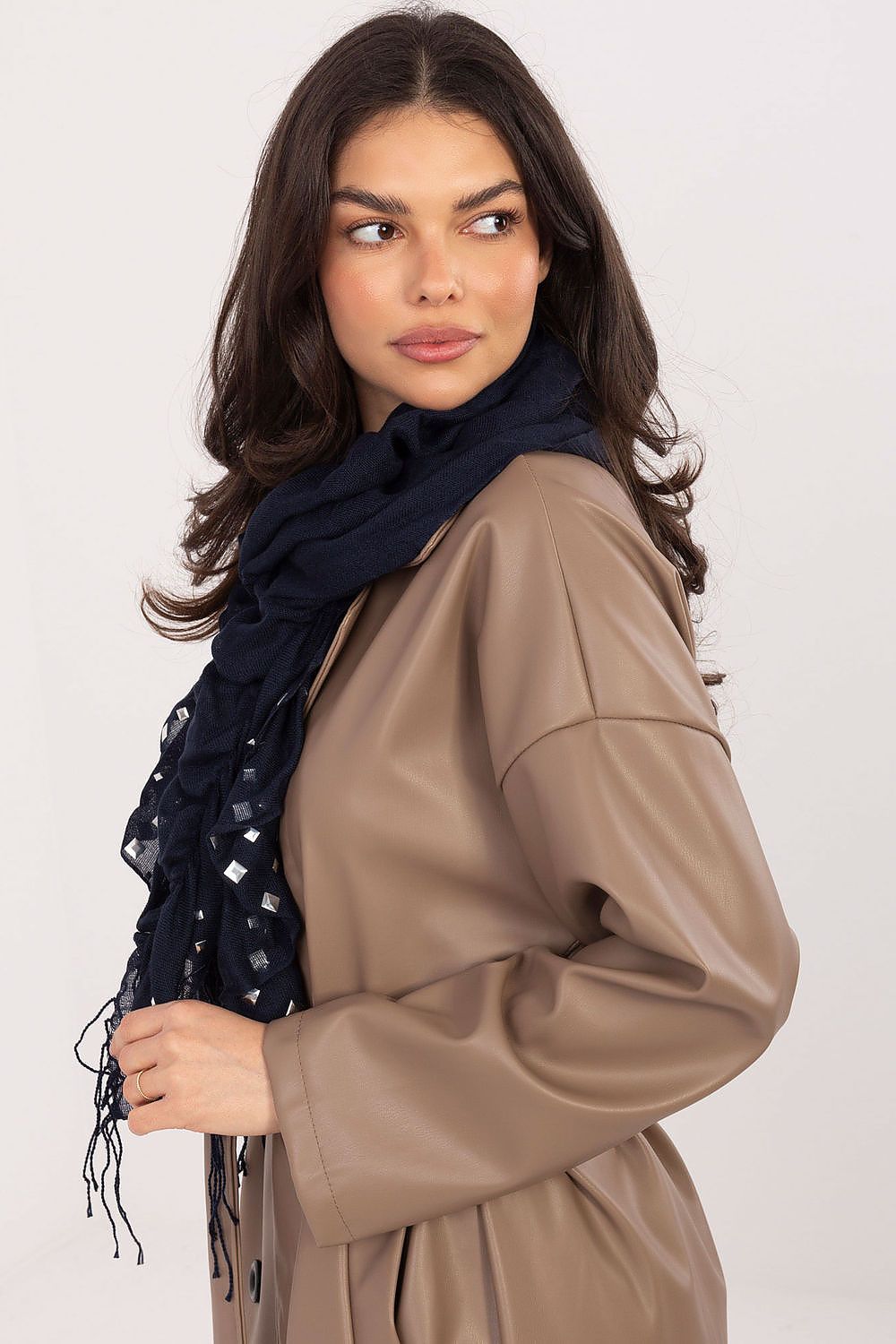  sjaal model 223048 AT 