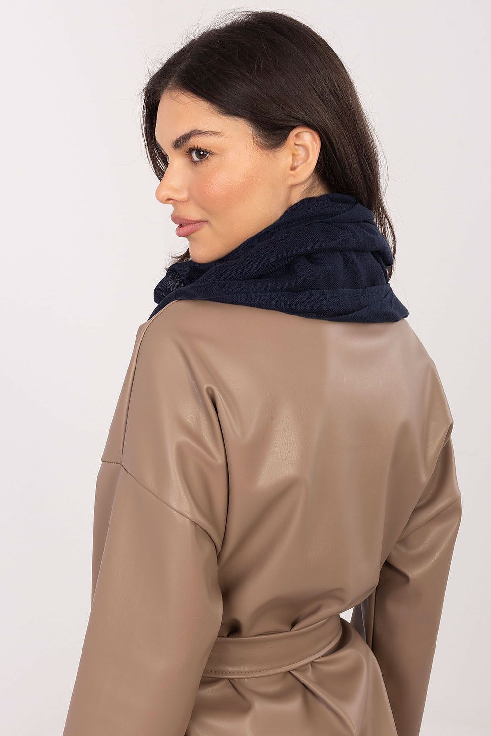  sjaal model 223048 AT 