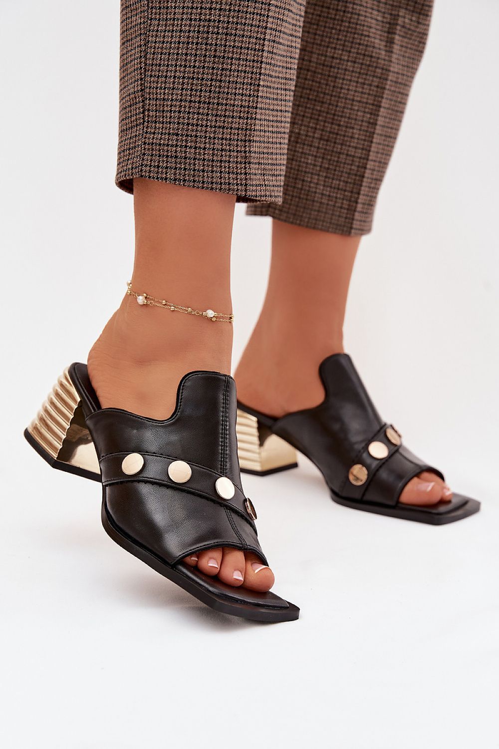 Hakken slippers model 225350 Step in style 