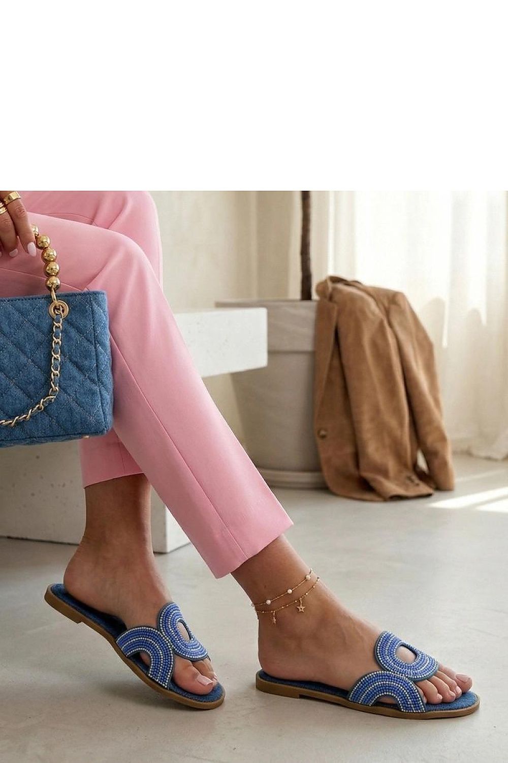  slippers model 226579 Solea 