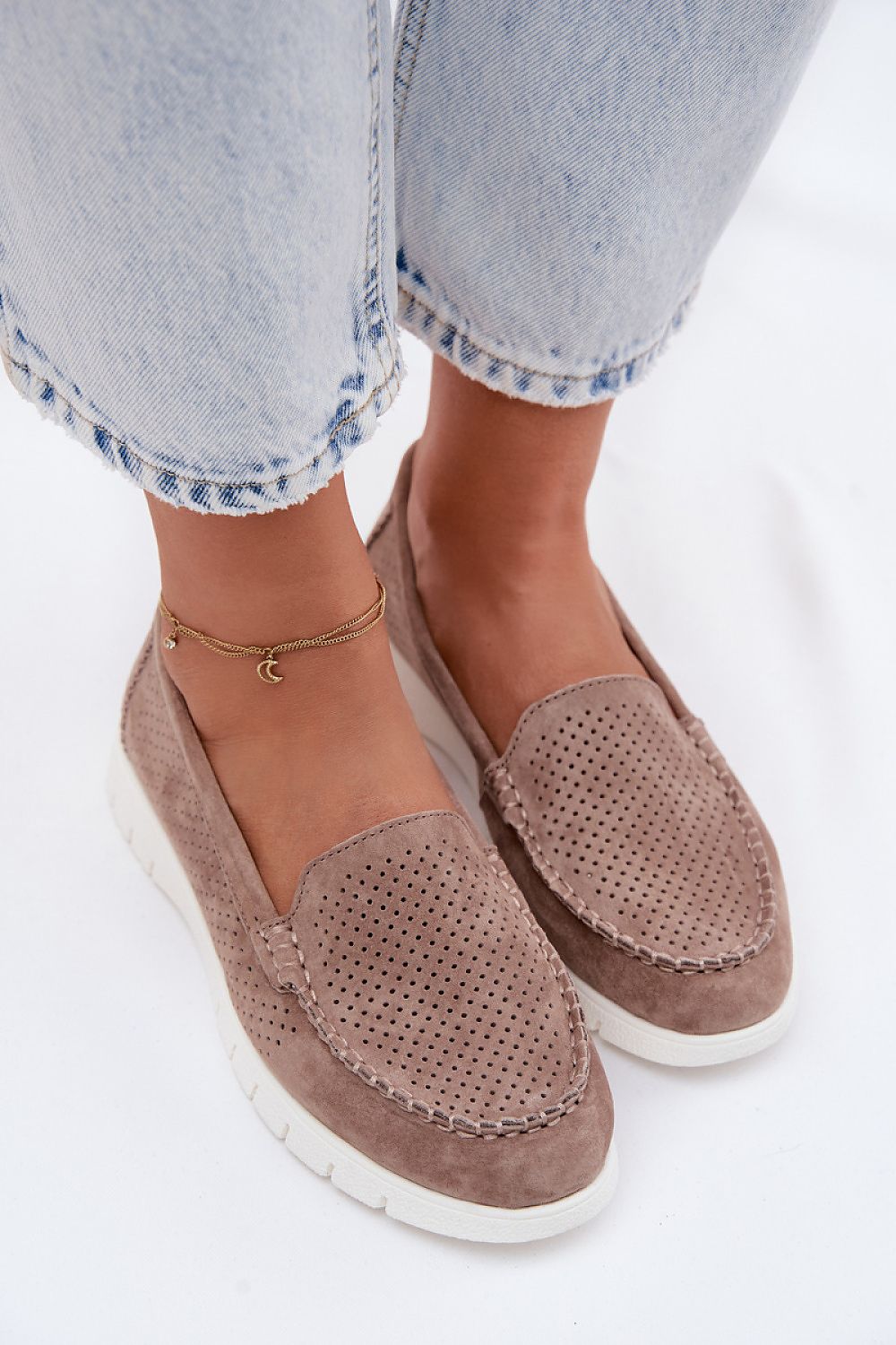  Moccassins model 226904 Step in style 