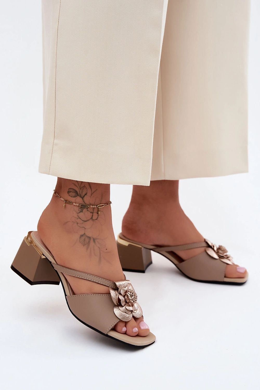  Hakken slippers model 228378 Step in style 