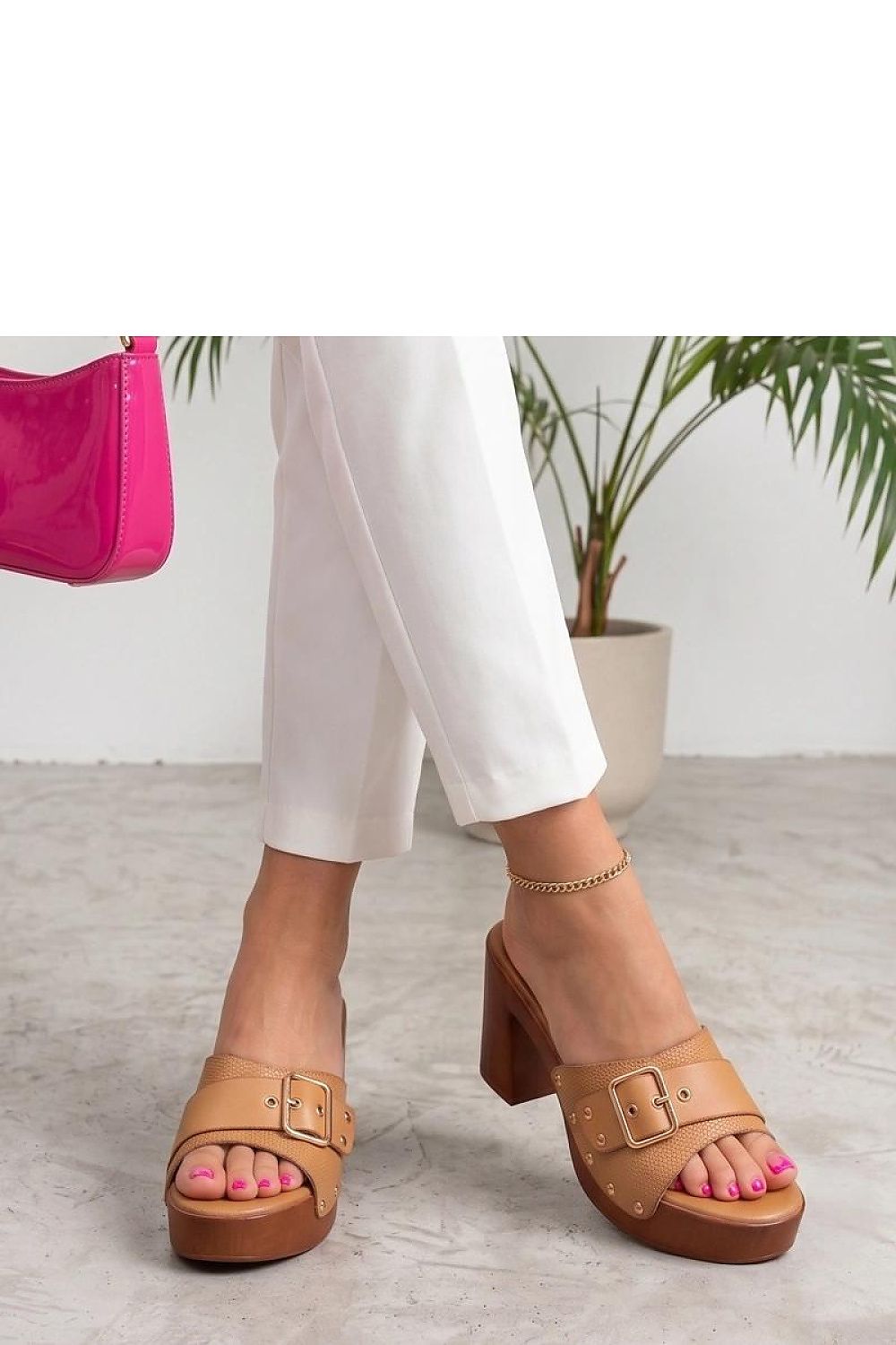  Hakken slippers model 229787 Solea 