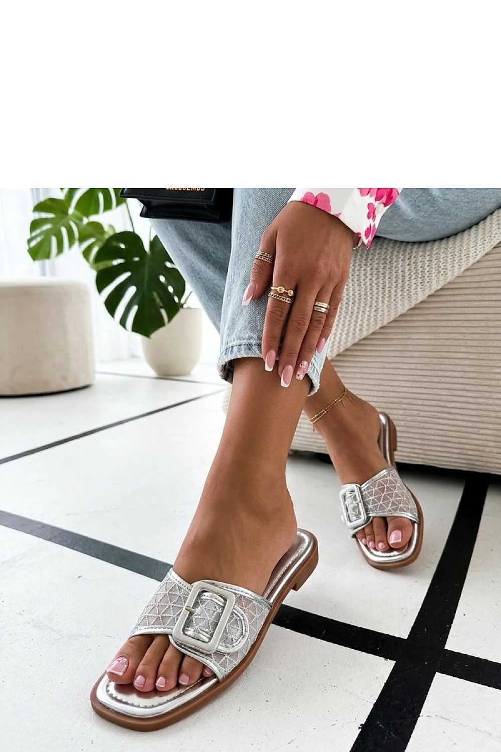  slippers model 229795 Solea 