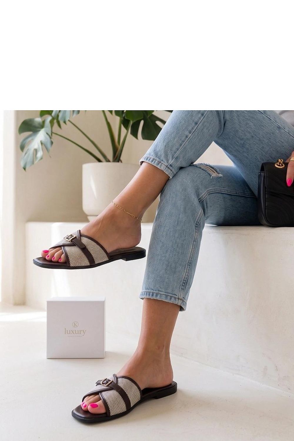  slippers model 229804 Solea 