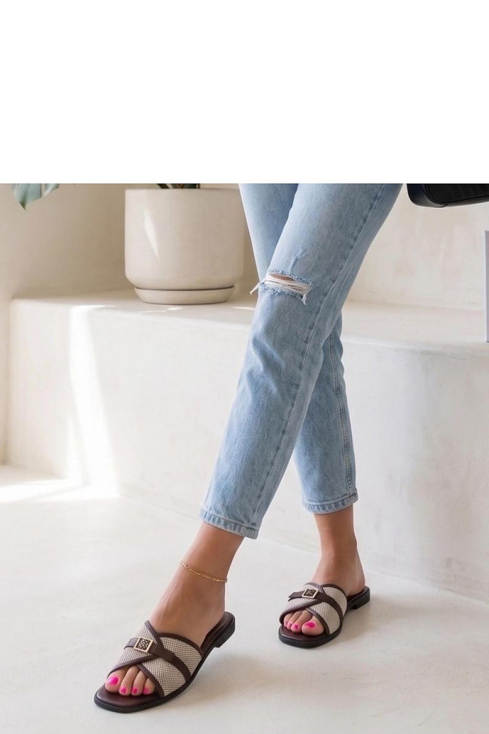  slippers model 229804 Solea 