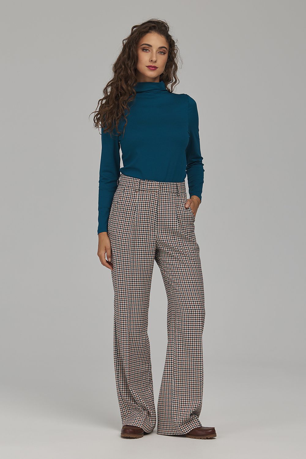  Damesbroek model 231658 Nife 