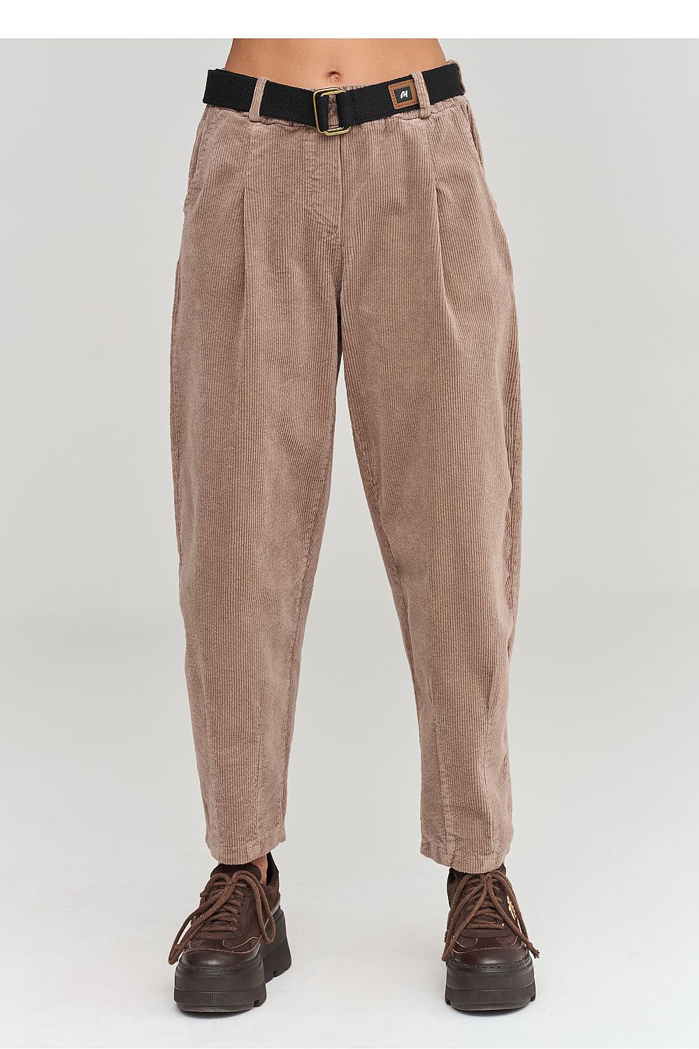  corduroy broek model 232015 Makadamia 