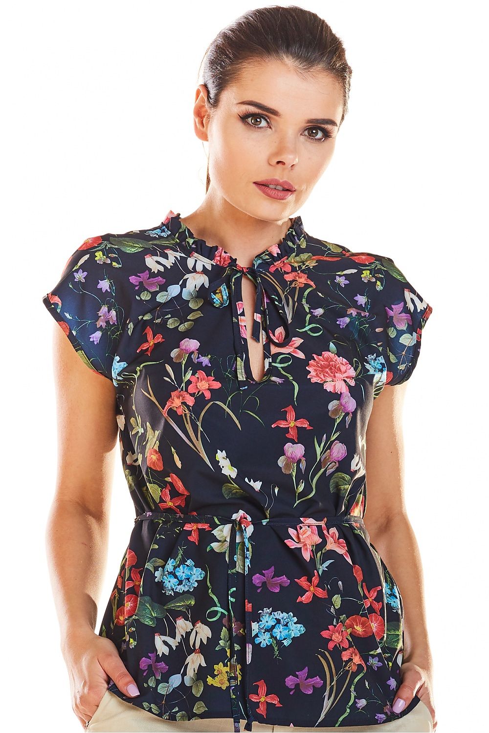  blouse model 129236 Infinite You 