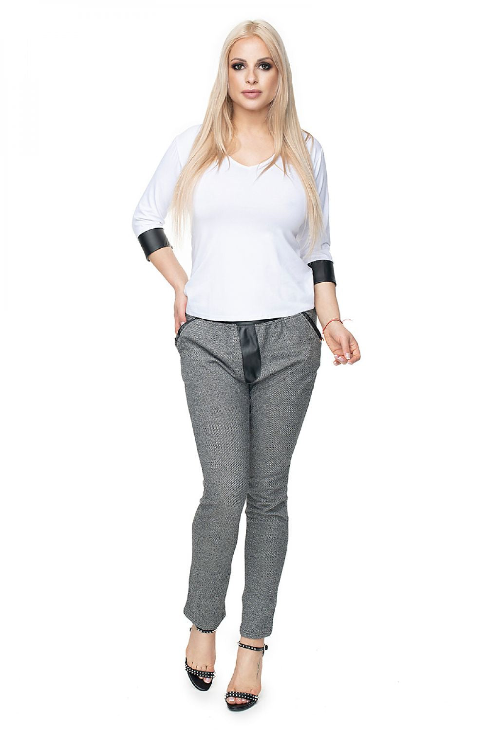  blouse model 131593 PeeKaBoo 