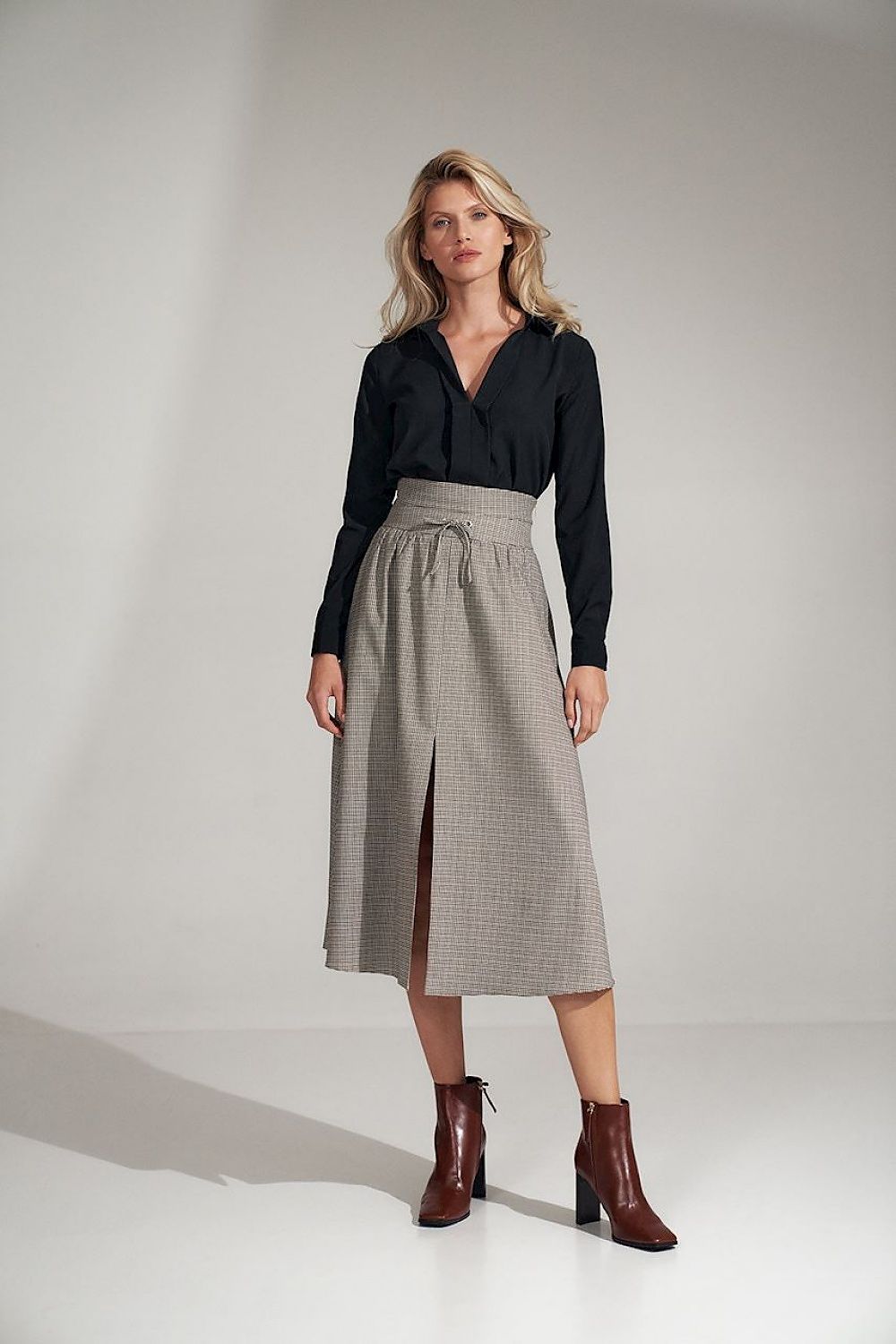  rok model 150787 Figl 