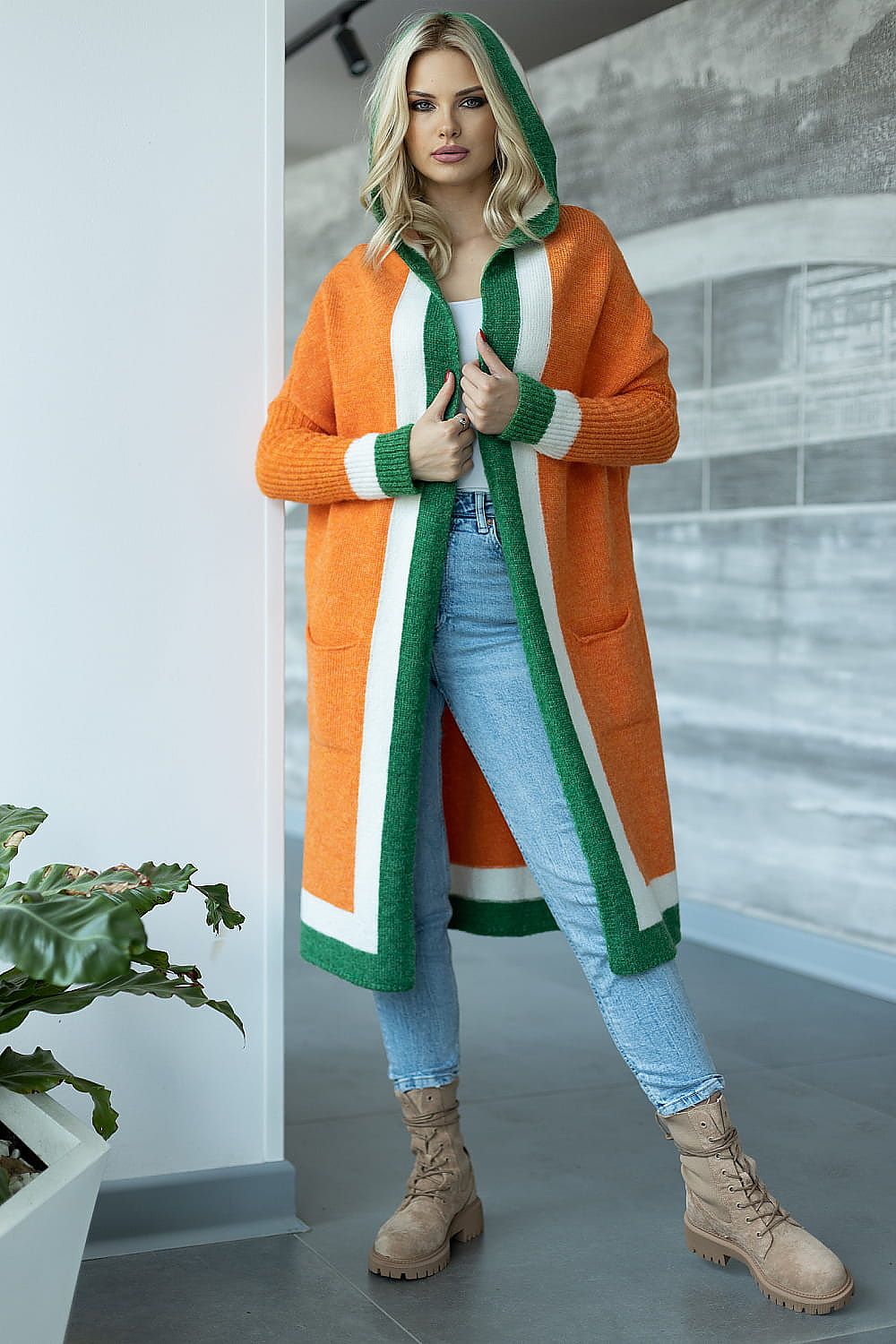  cardigan model 171312 PeeKaBoo 