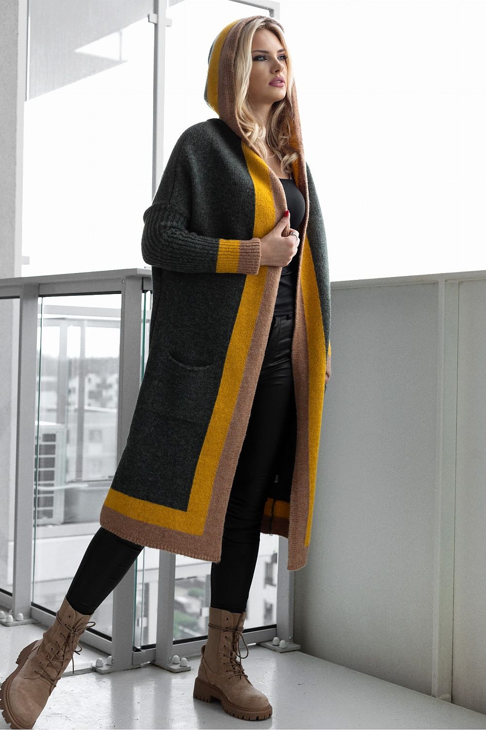  cardigan model 171315 PeeKaBoo 
