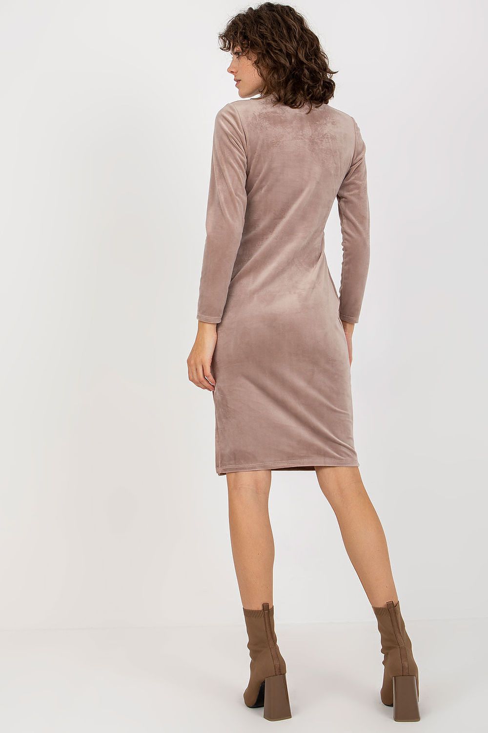  Avondjurk model 174424 Rue Paris 