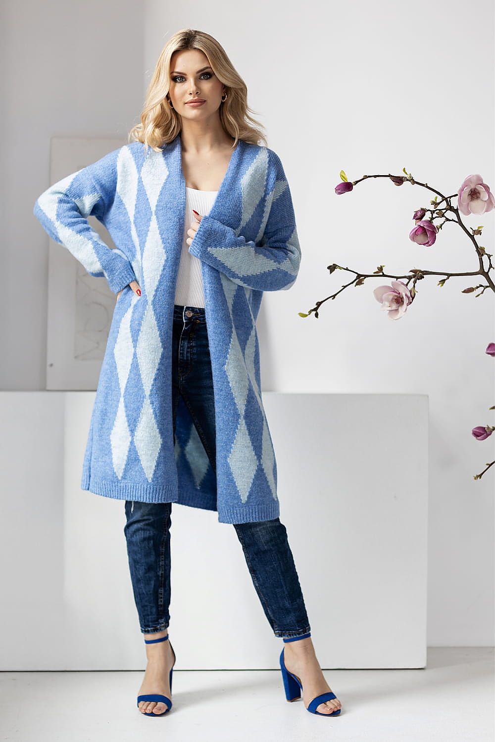  cardigan model 178643 PeeKaBoo 