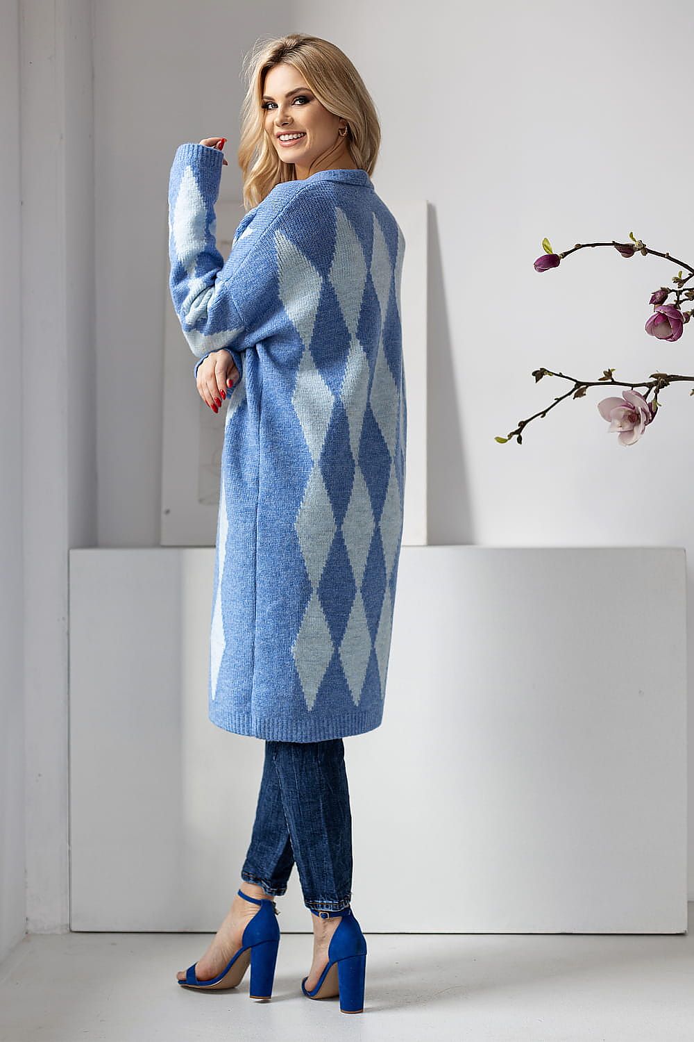  cardigan model 178643 PeeKaBoo 
